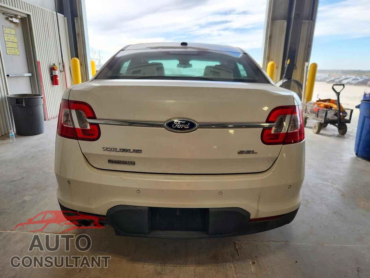 FORD TAURUS 2011 - 1FAHP2EW7BG133992