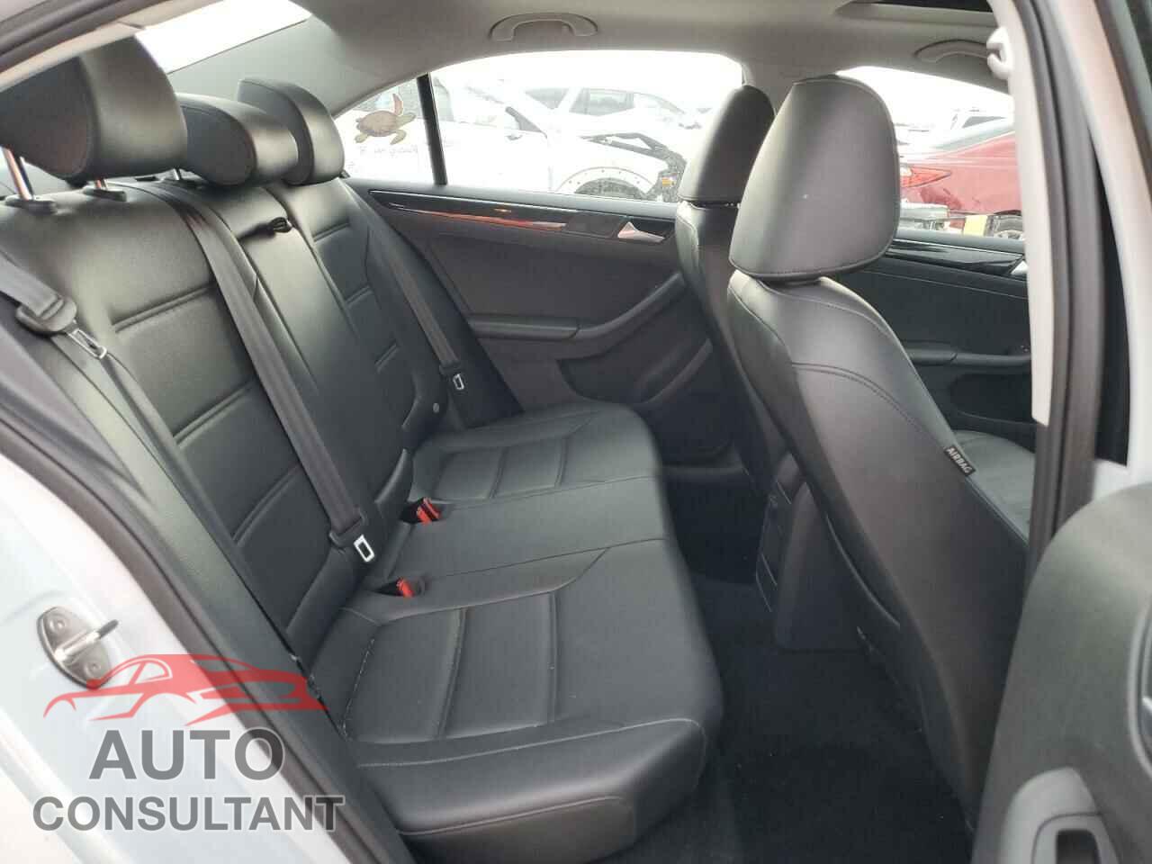 VOLKSWAGEN JETTA 2017 - 3VWL17AJ7HM382320