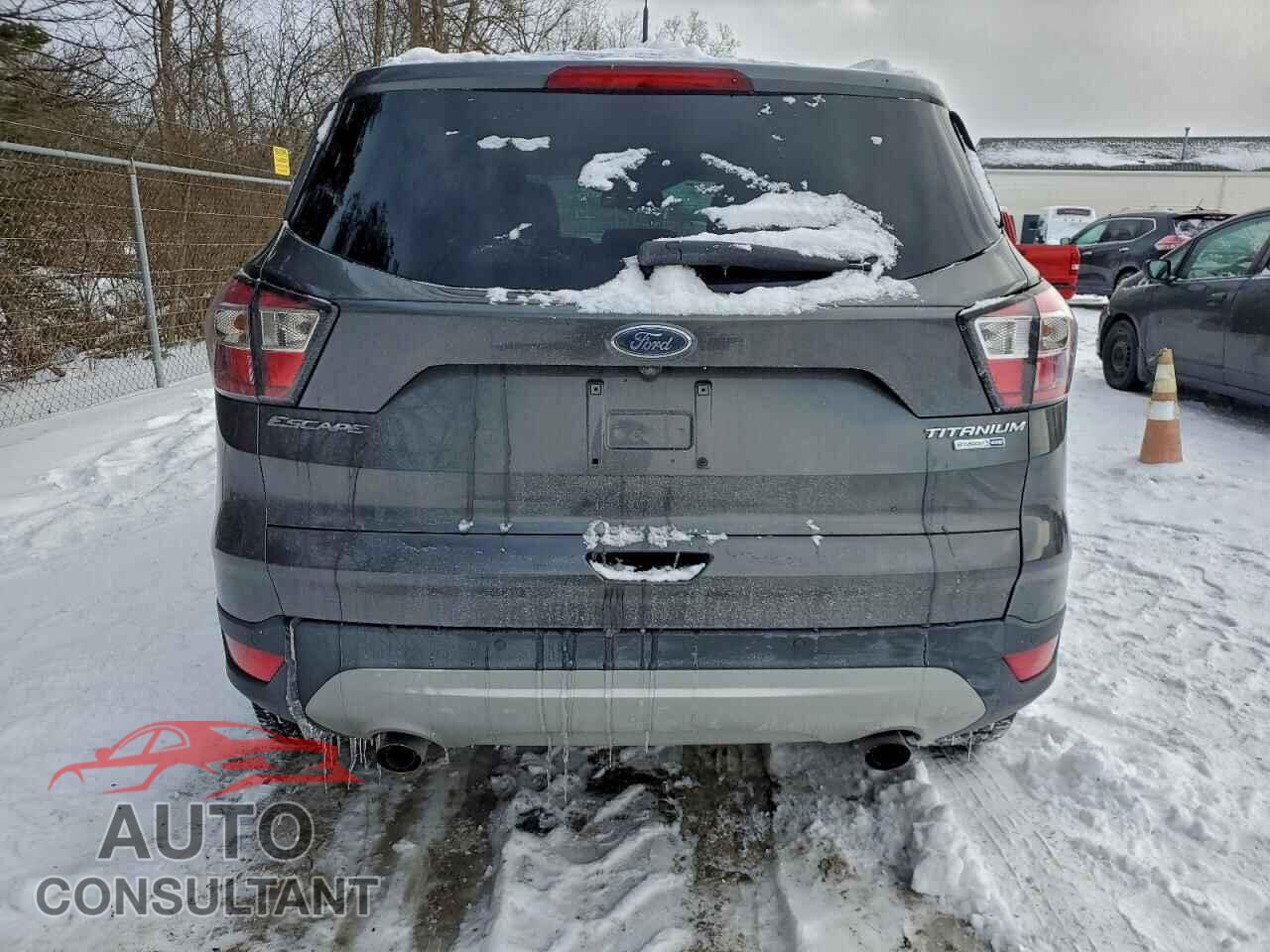 FORD ESCAPE 2017 - 1FMCU9JD7HUC08321
