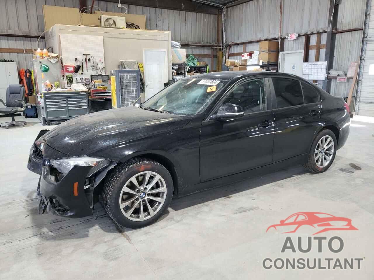 BMW 3 SERIES 2017 - WBA8E1G32HNU17626