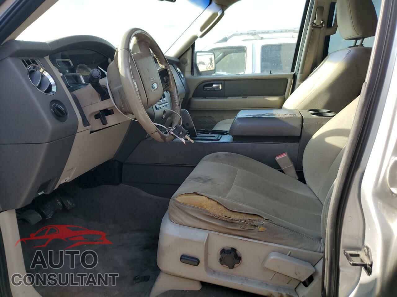 FORD EXPEDITION 2010 - 1FMJU1F59AEB51582