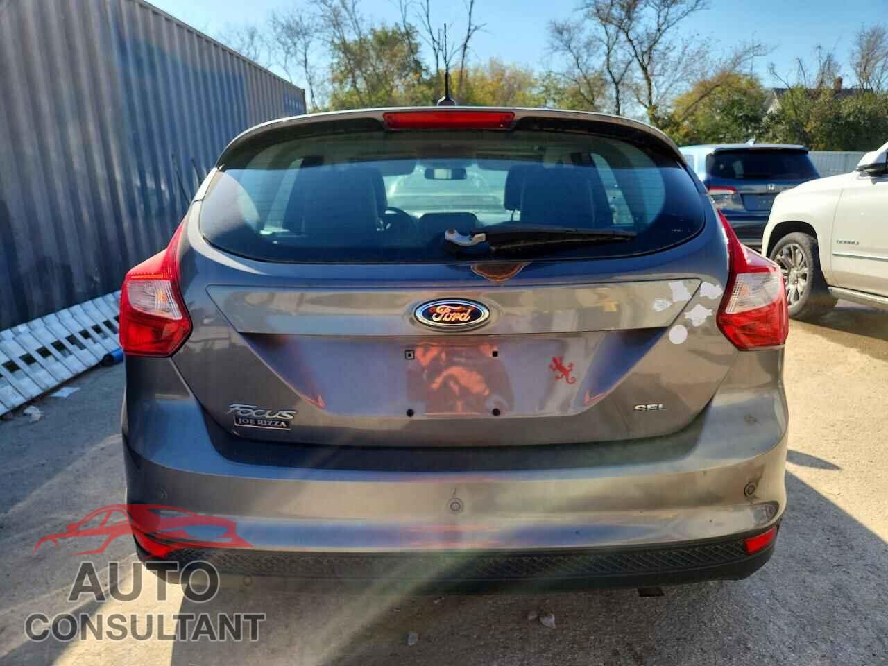 FORD FOCUS 2012 - 1FAHP3M27CL282903