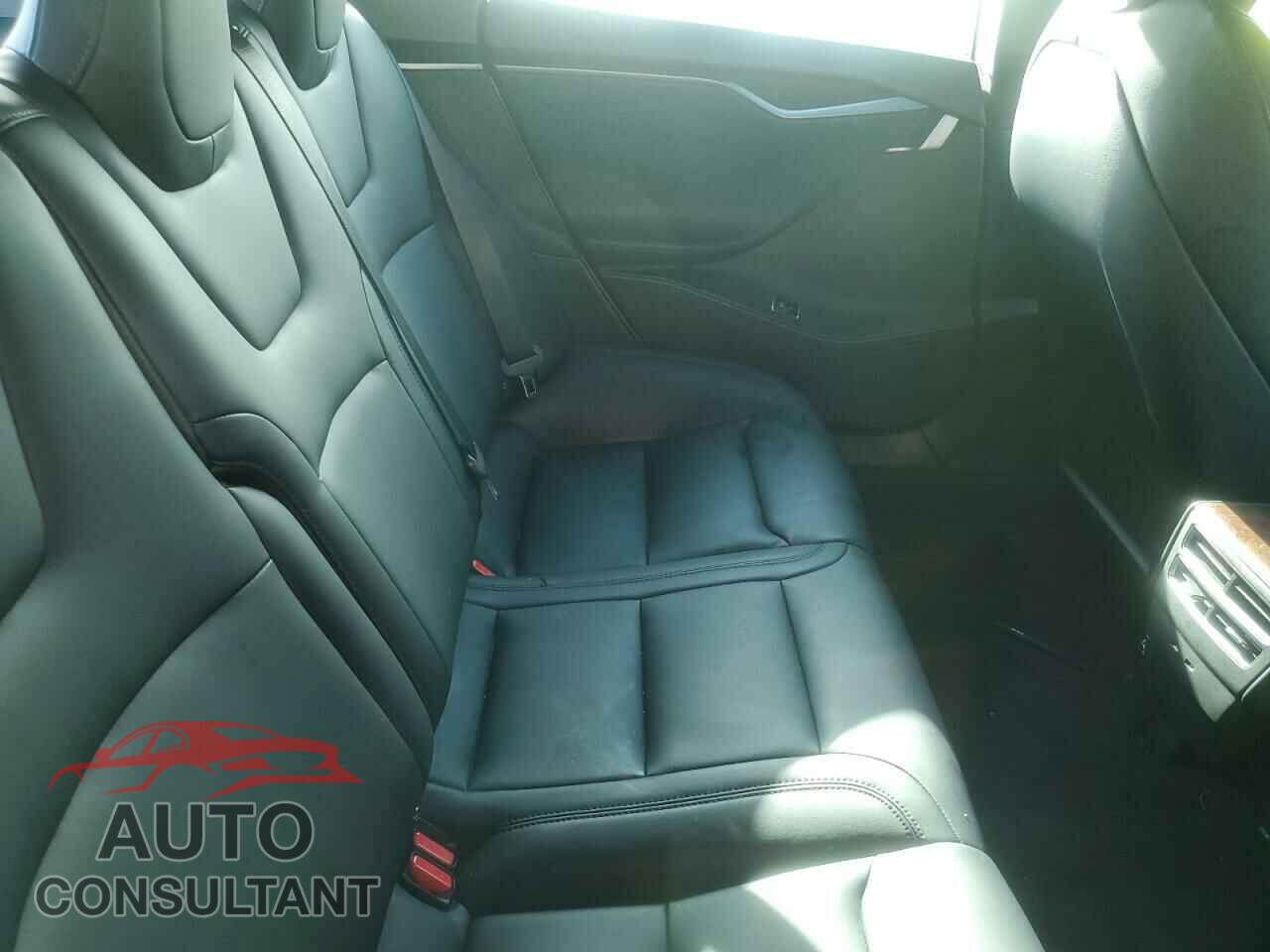 TESLA MODEL S 2020 - 5YJSA1E22LF415008