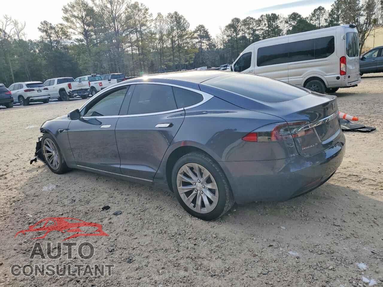 TESLA MODEL S 2018 - 5YJSA1E28JF297141