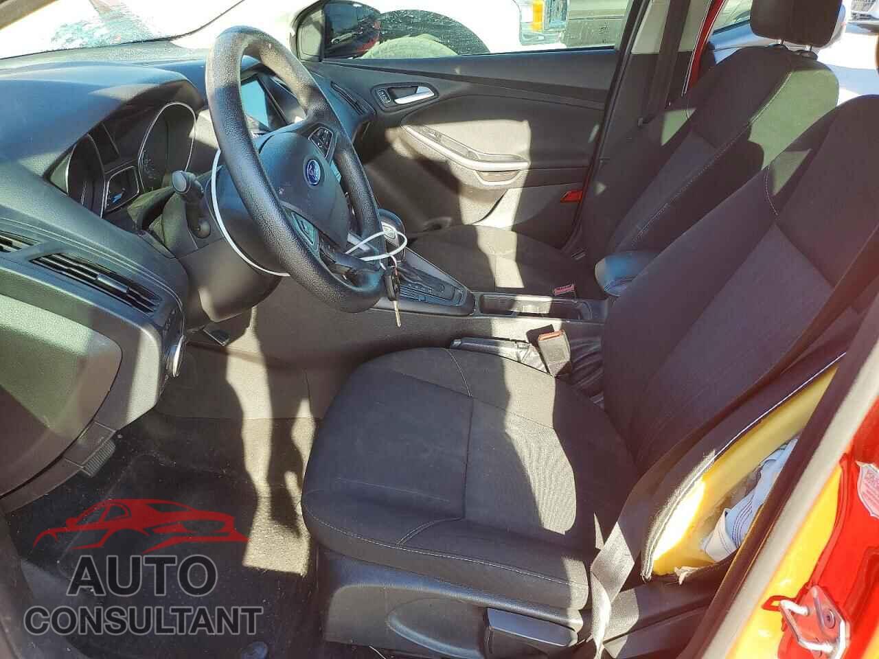 FORD FOCUS 2017 - 1FADP3M22HL249216