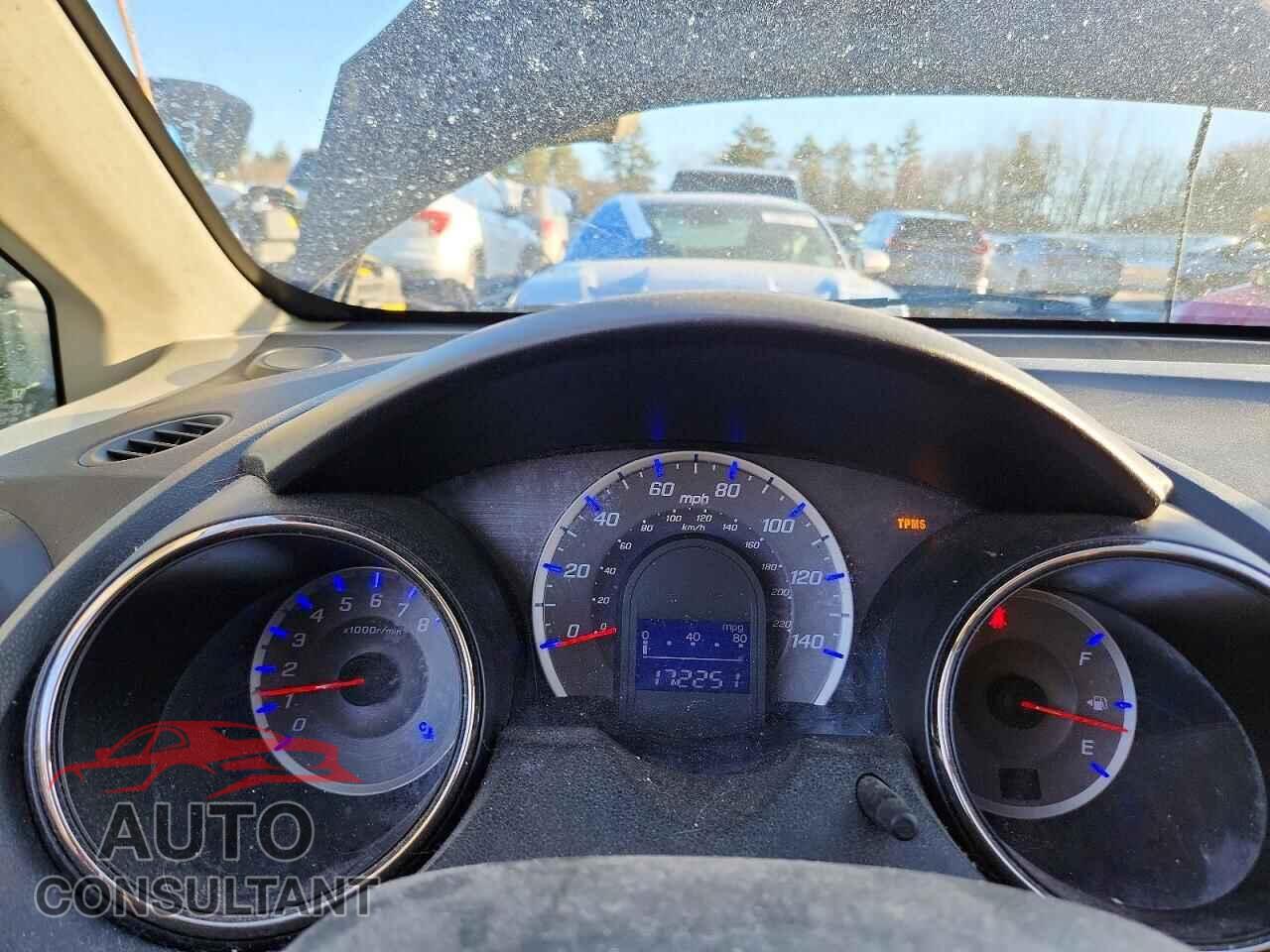 HONDA FIT 2013 - JHMGE8H57DC060603