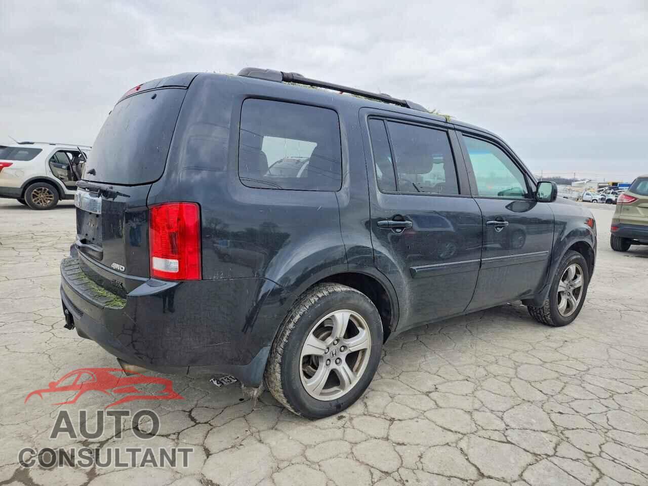 HONDA PILOT 2013 - 5FNYF4H55DB033155