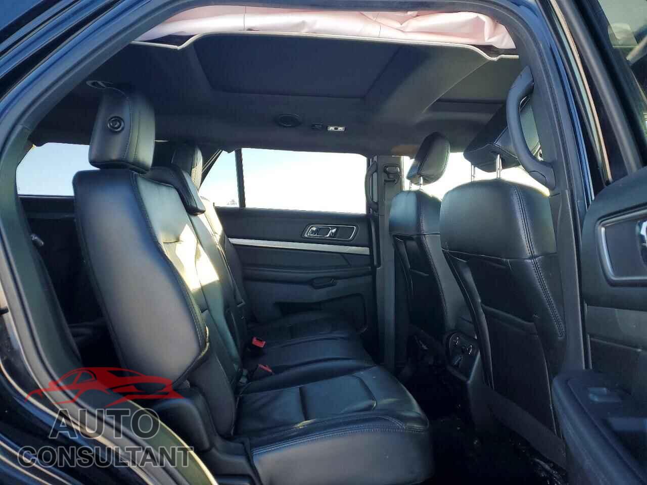 FORD EXPLORER 2018 - 1FM5K7D87JGB61037