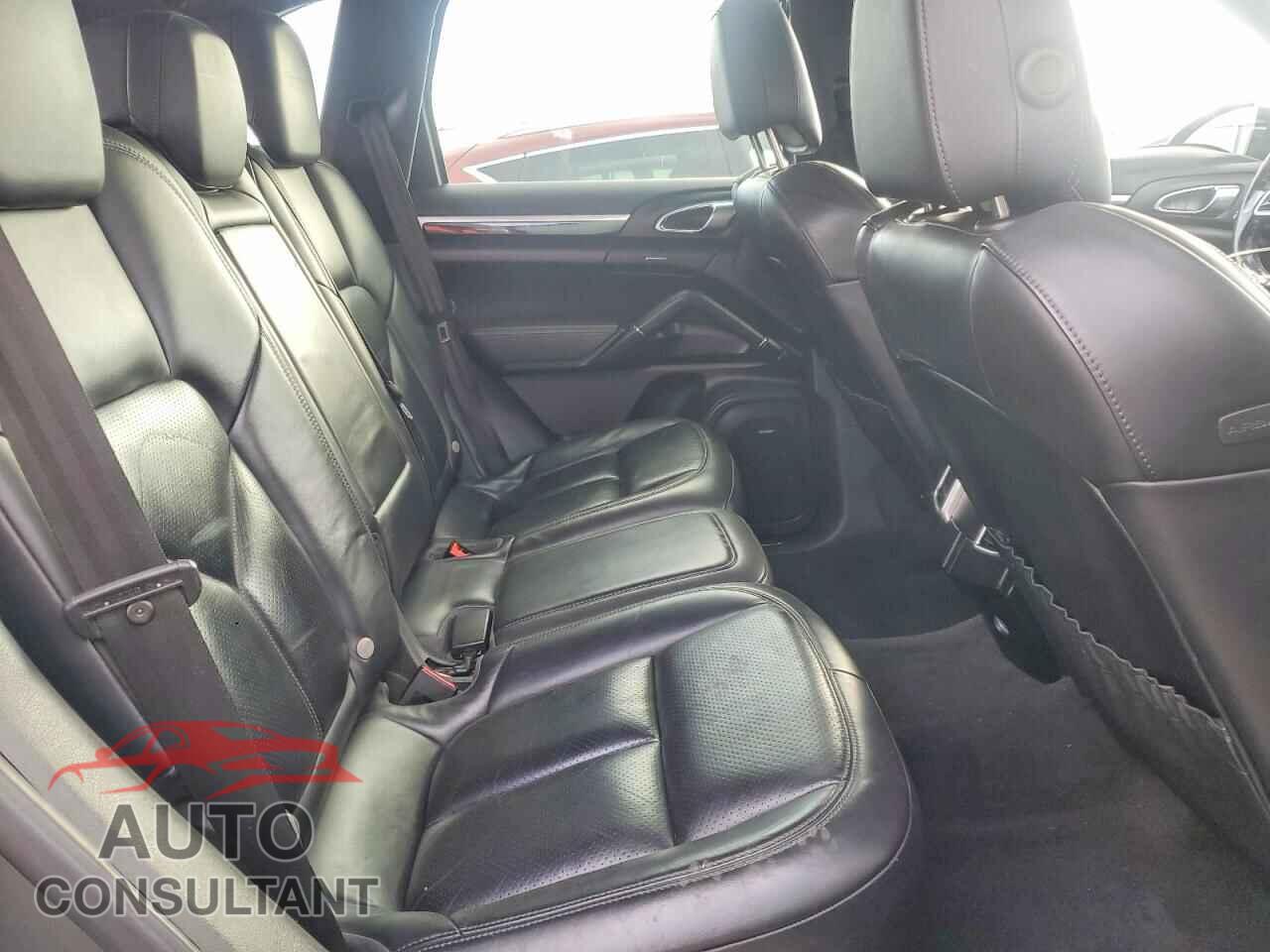 PORSCHE CAYENNE 2016 - WP1AA2A23GLA10400