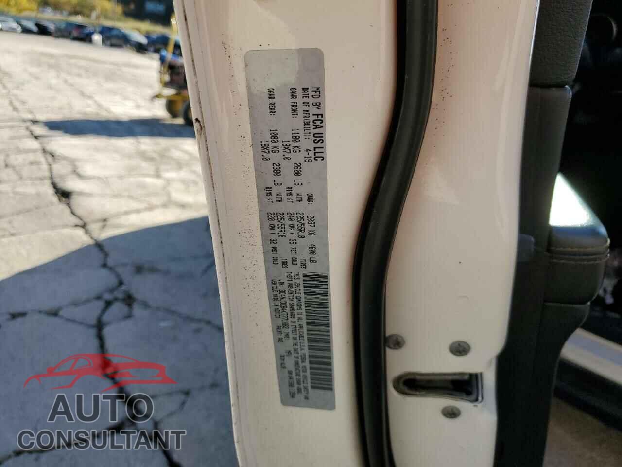 JEEP COMPASS 2019 - 3C4NJDCB4KT771882