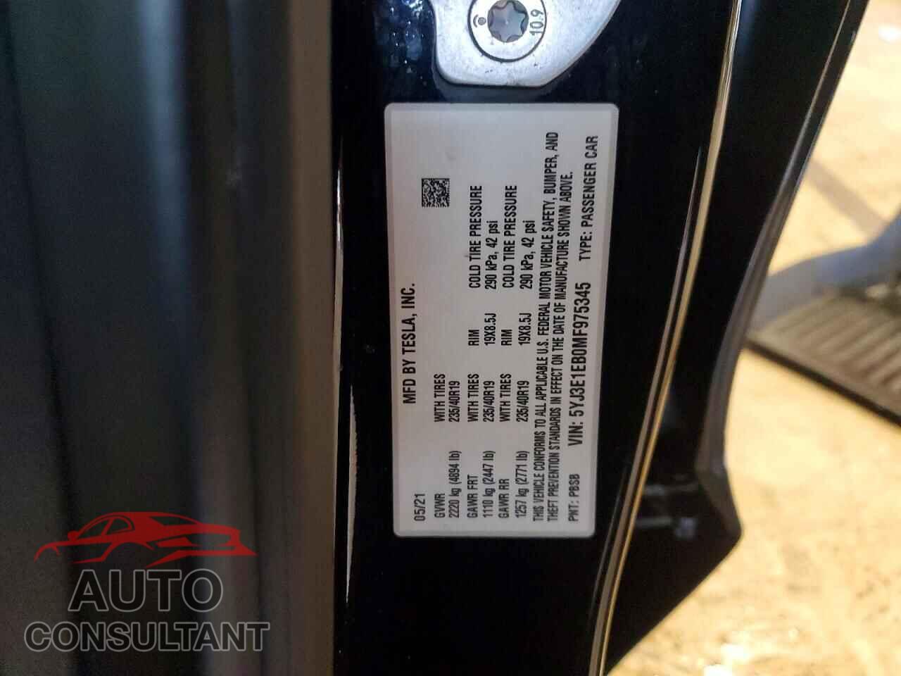 TESLA MODEL 3 2021 - 5YJ3E1EB0MF975345