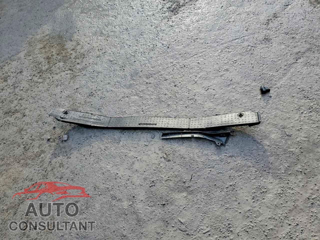 HONDA CIVIC 2011 - 19XFA1F50BE011008