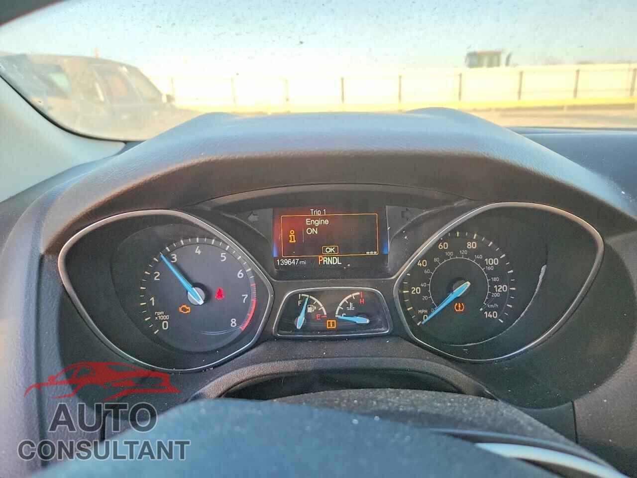 FORD FOCUS 2015 - 1FADP3E24FL220084