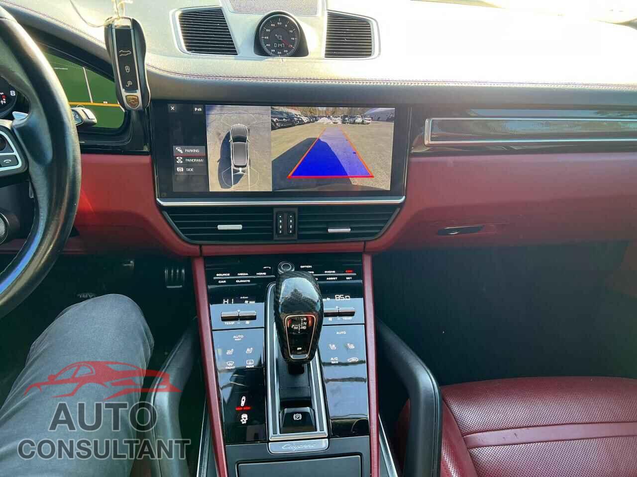 PORSCHE CAYENNE 2019 - WP1AF2AY5KDA80246