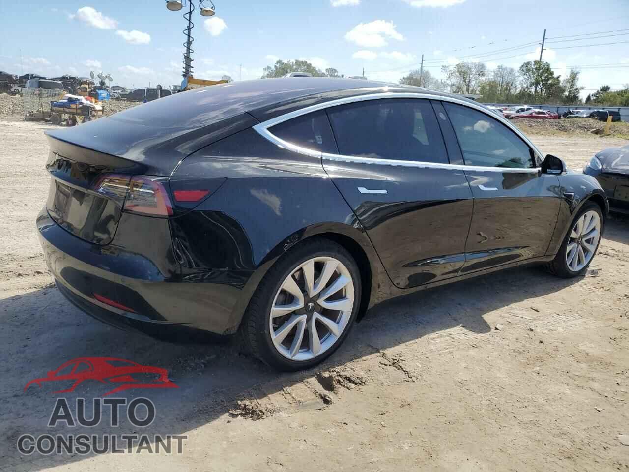 TESLA MODEL 3 2018 - 5YJ3E1EA5JF050479