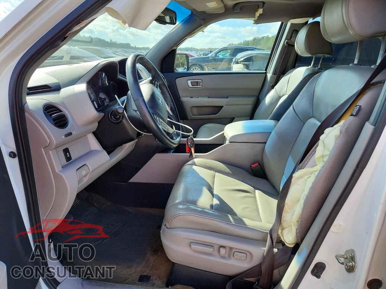 HONDA PILOT 2014 - 5FNYF3H52EB027695