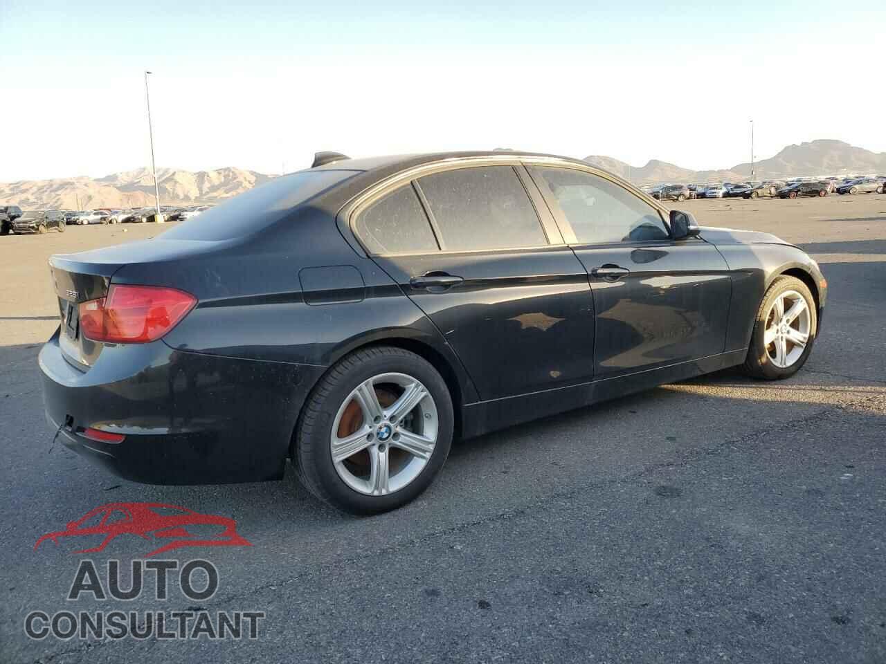 BMW 3 SERIES 2012 - WBA3C1C52CF433478