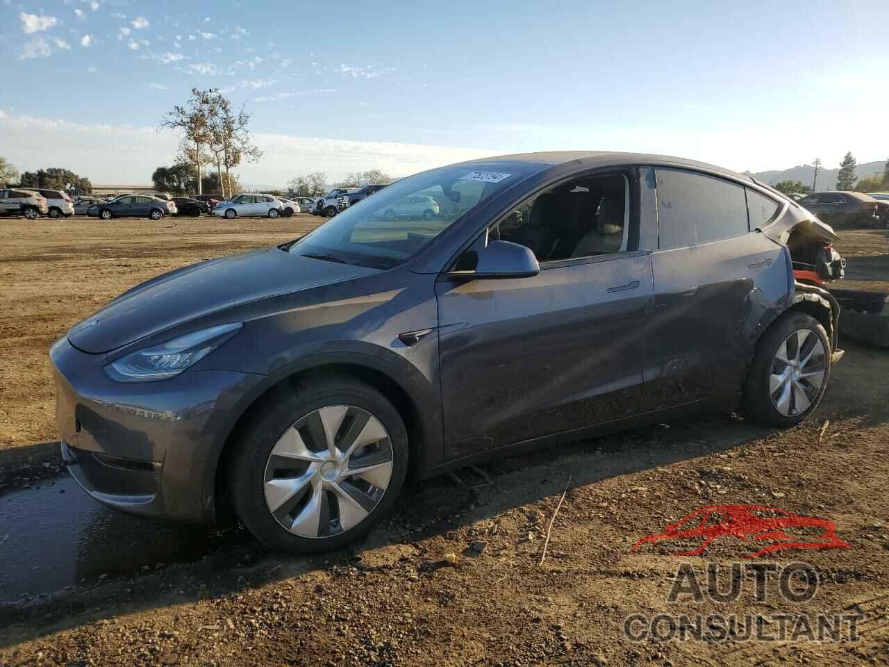 TESLA MODEL Y 2022 - 7SAYGAEE2NF364179