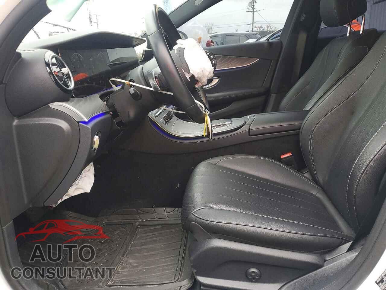 MERCEDES-BENZ E-CLASS 2023 - W1KZF8DB4PB101370
