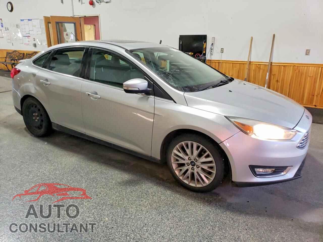 FORD FOCUS 2017 - 1FADP3J27HL215521