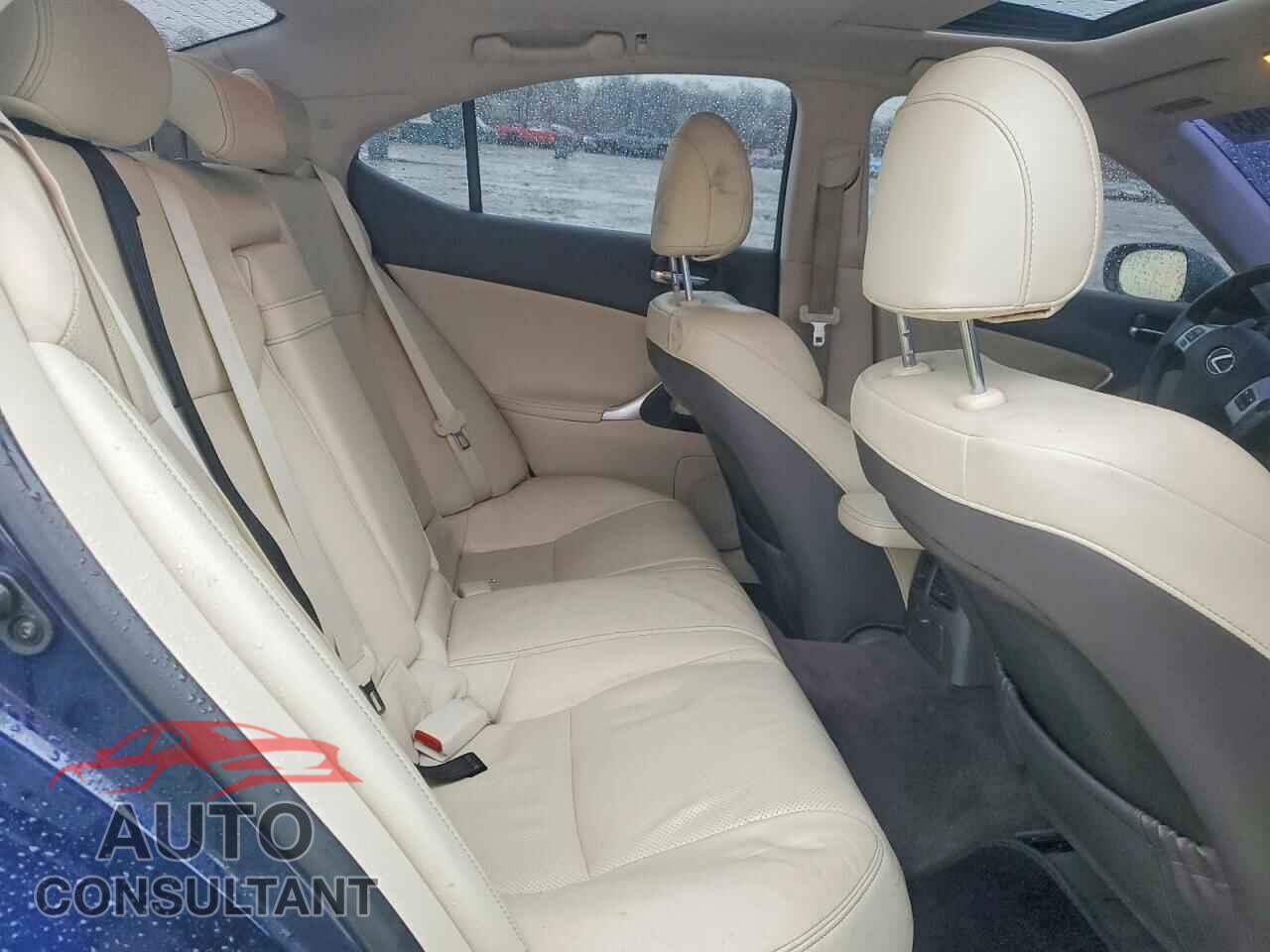LEXUS IS 2013 - JTHCF5C27D5063738