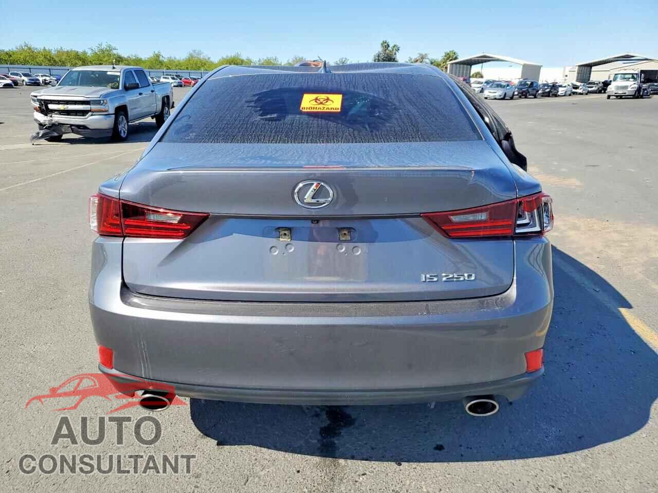 LEXUS IS 2014 - JTHBF1D28E5031711