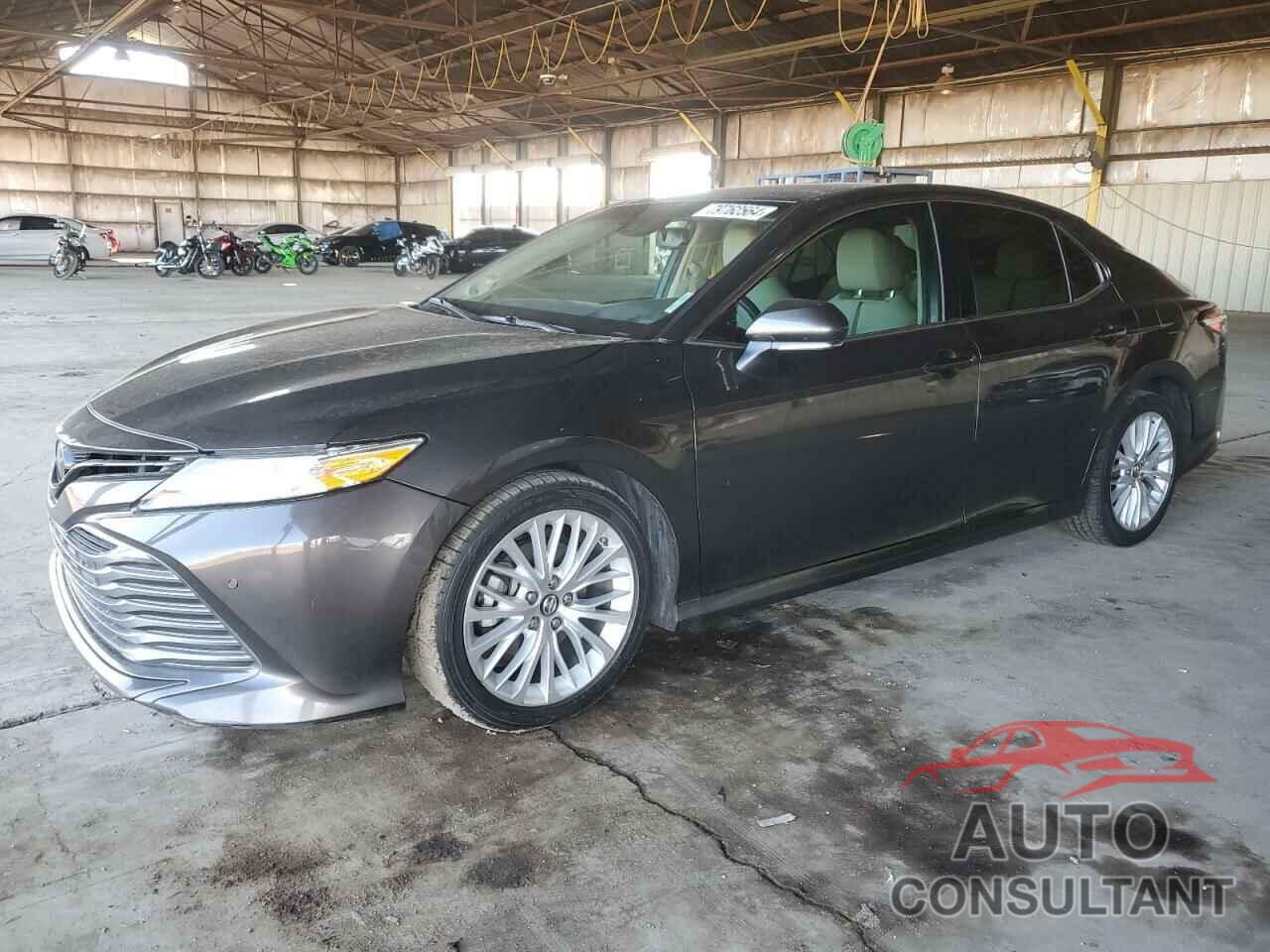 TOYOTA CAMRY 2018 - 4T1BZ1HK2JU004938