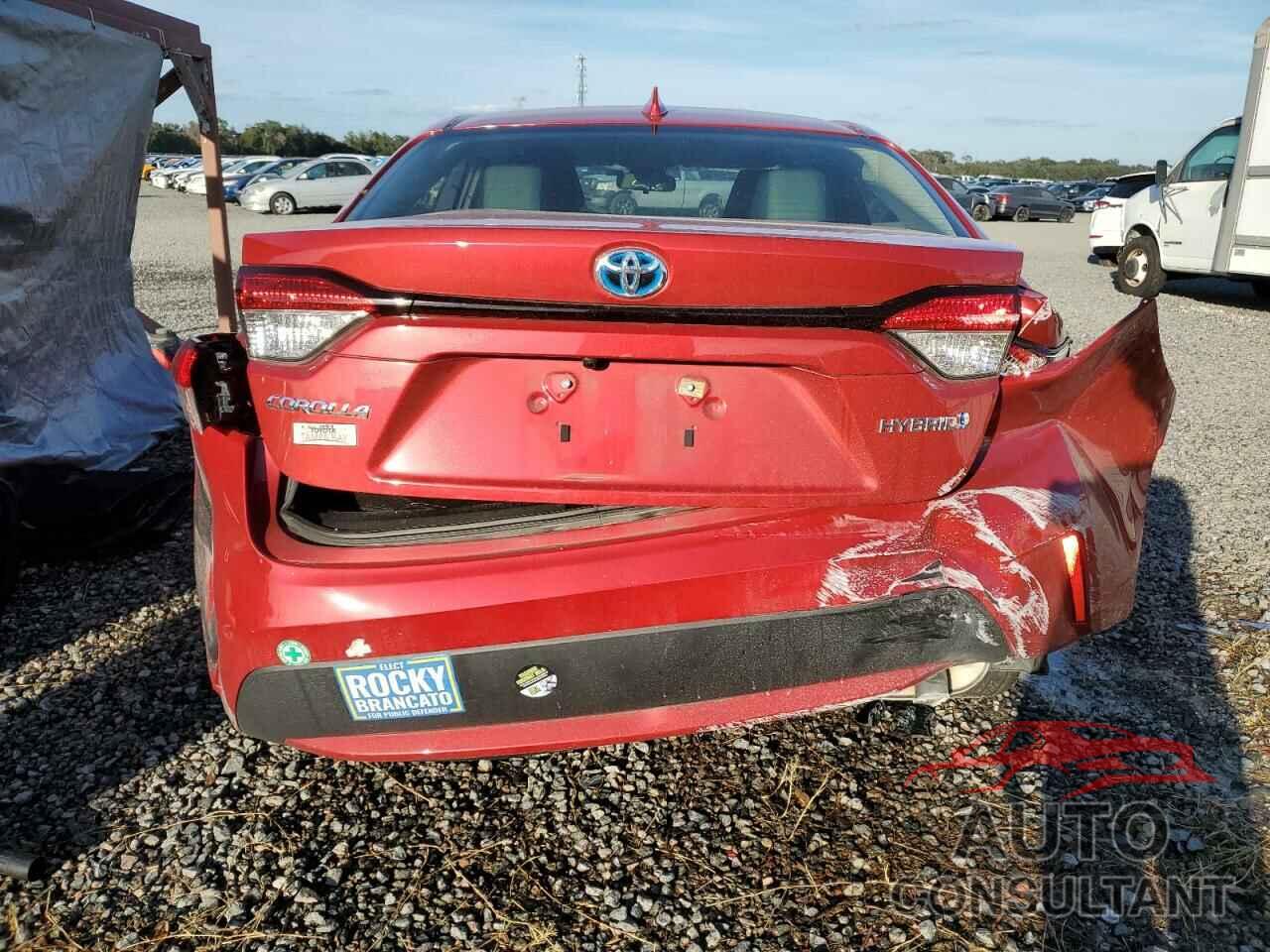 TOYOTA COROLLA 2021 - JTDEAMDE2MJ030097