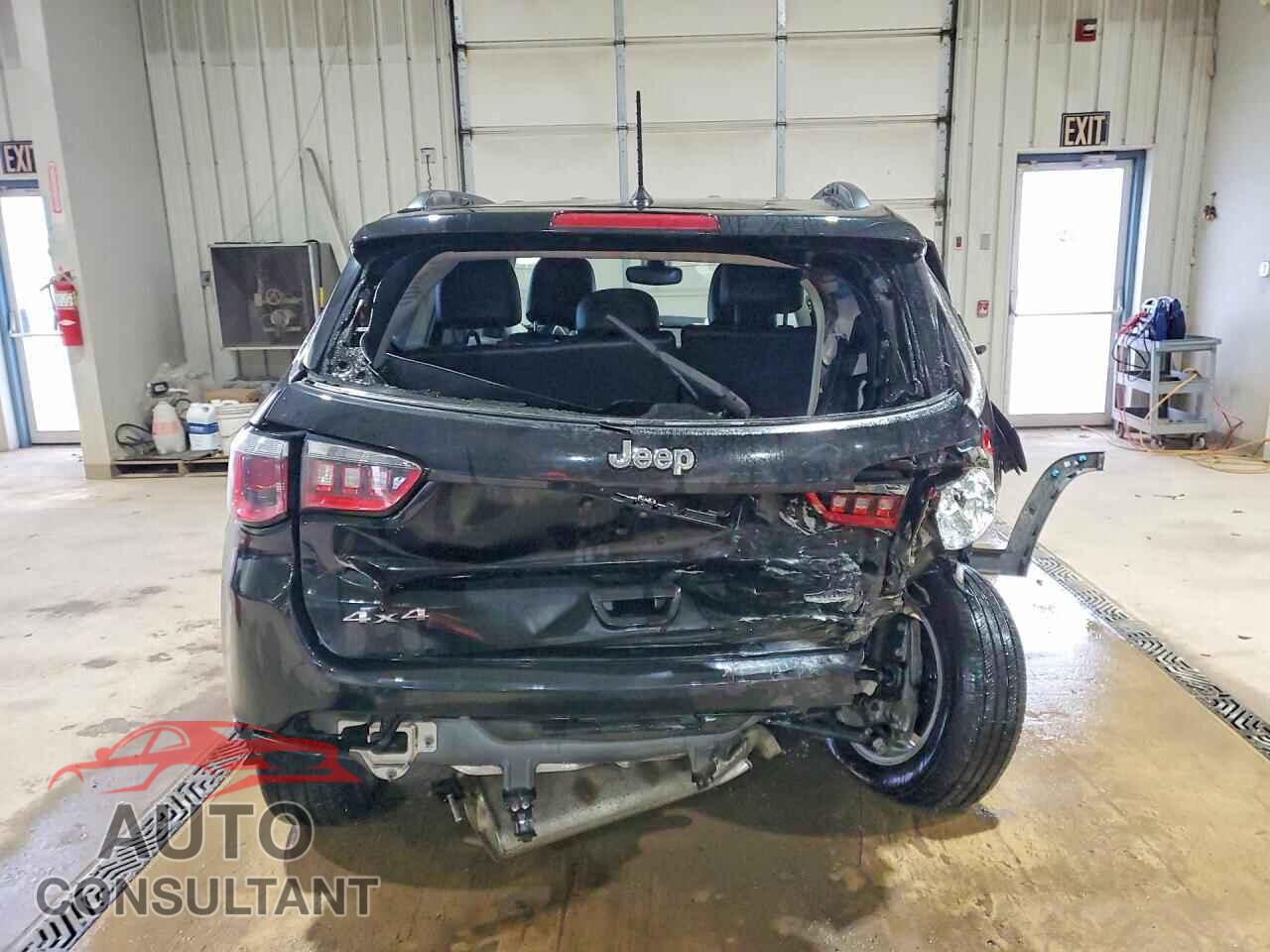 JEEP COMPASS 2018 - 3C4NJDBBXJT270656