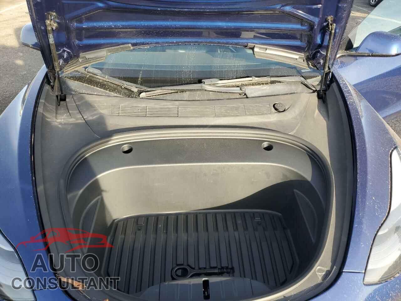 TESLA MODEL 3 2021 - 5YJ3E1EA0MF095706
