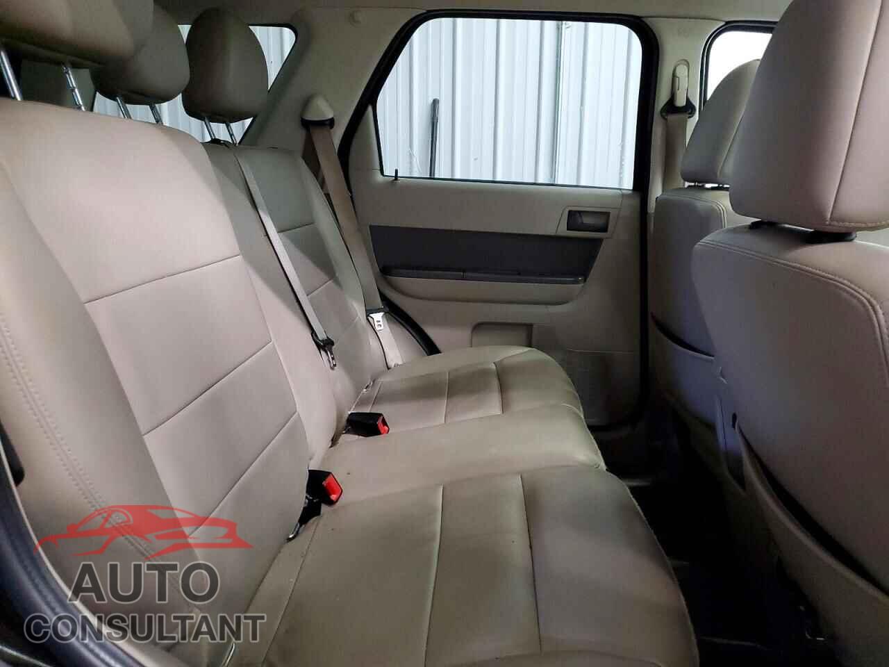 FORD ESCAPE 2011 - 1FMCU9DG2BKC59864