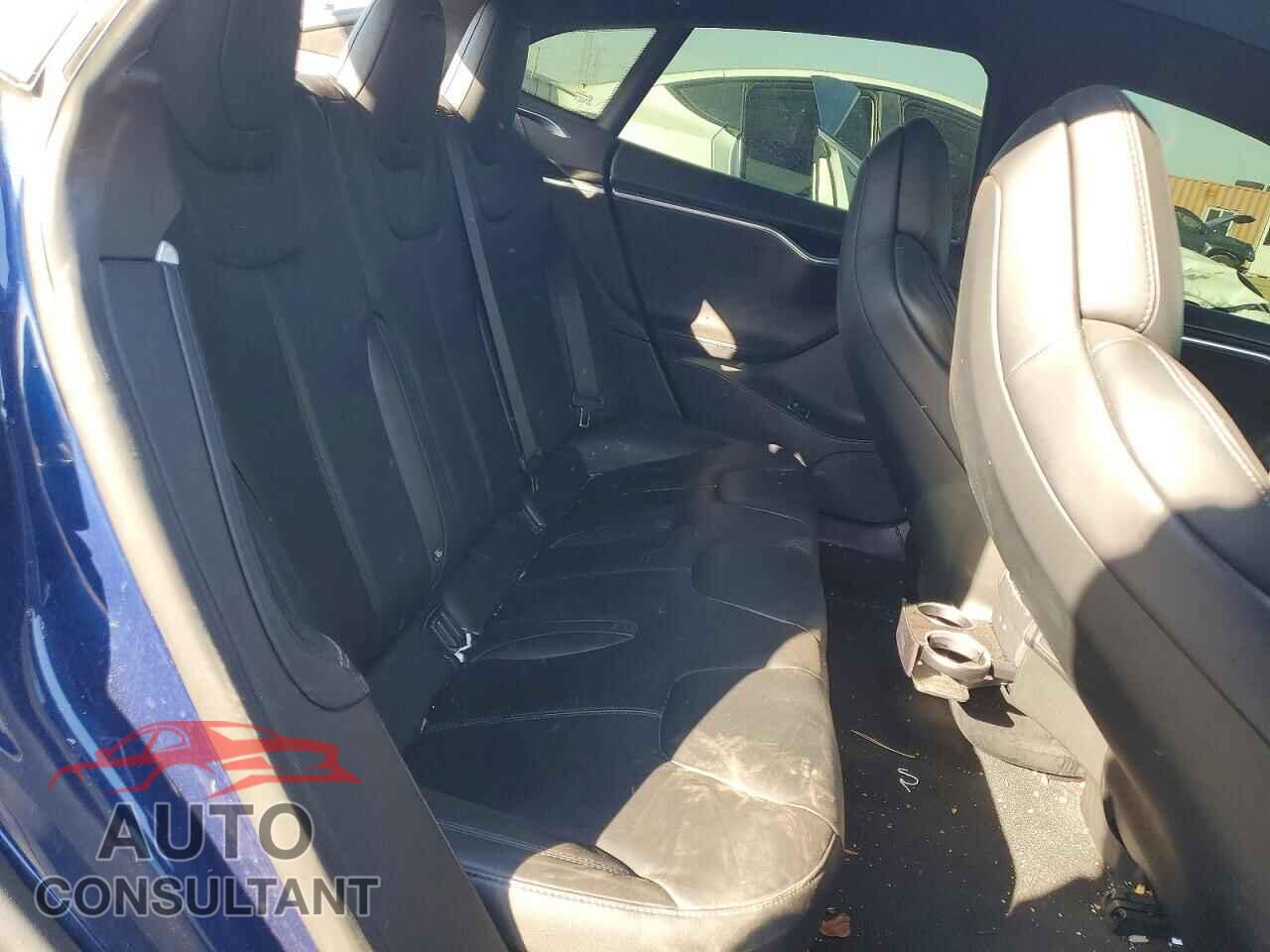 TESLA MODEL S 2017 - 5YJSA1E22HF200395