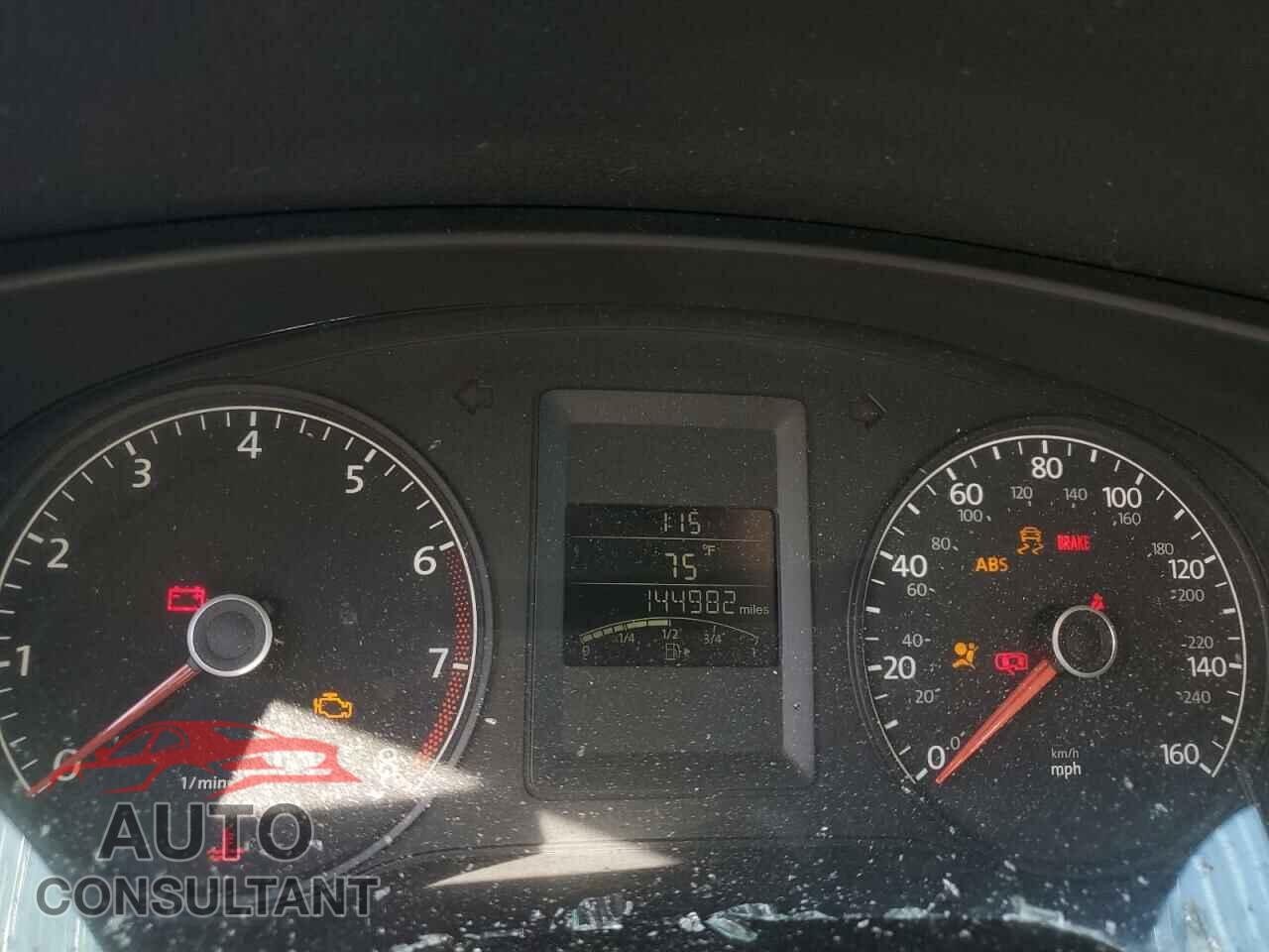 VOLKSWAGEN JETTA 2011 - 3VWDZ7AJ9BM346326