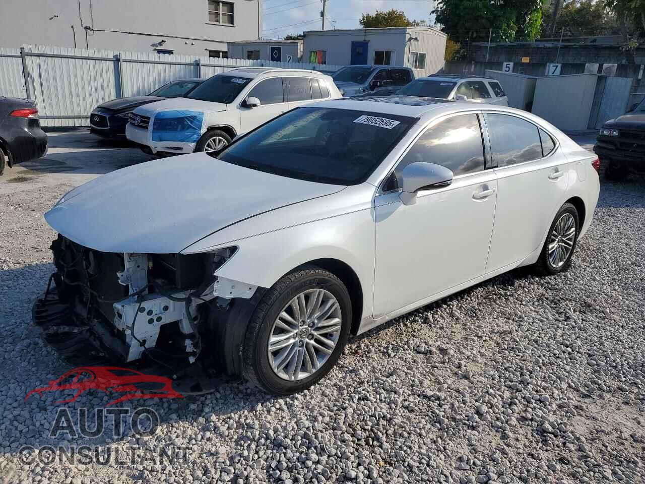LEXUS ES350 2015 - JTHBK1GG4F2183247