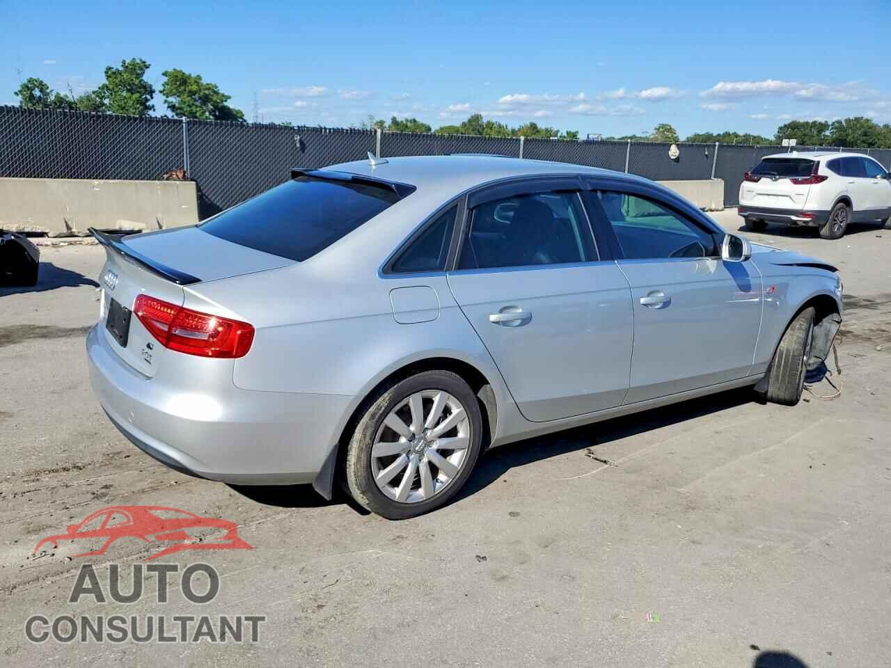 AUDI A4 2013 - WAUBFAFLXDA161919