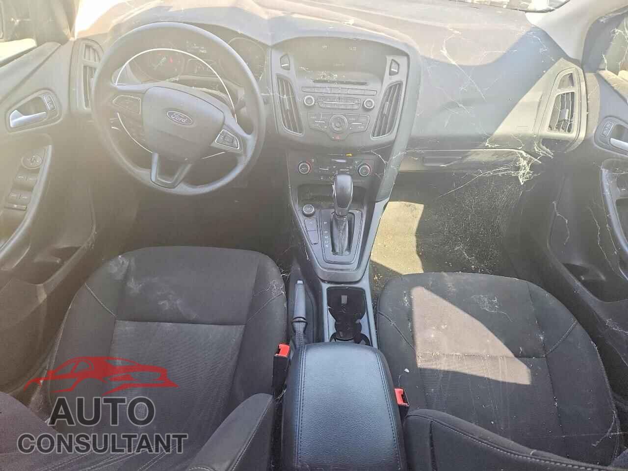FORD FOCUS 2017 - 1FADP3FE5HL306919