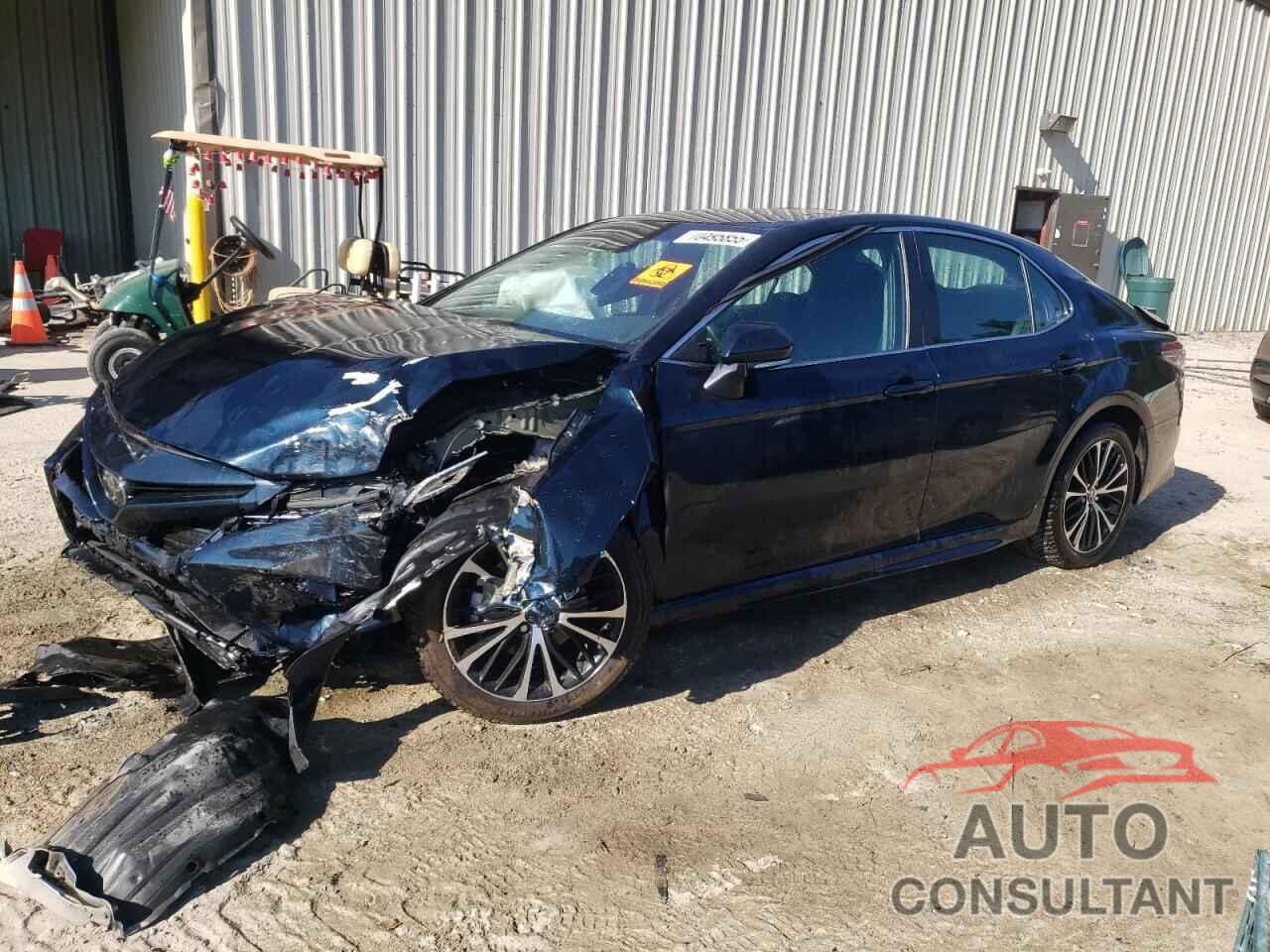 TOYOTA CAMRY 2018 - 4T1B11HK2JU563235