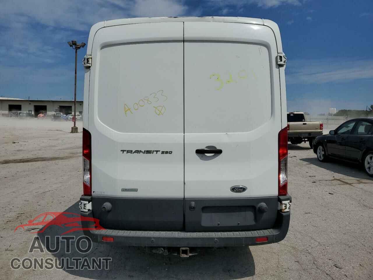 FORD TRANSIT 2016 - 1FTYR2CG7GKA00833