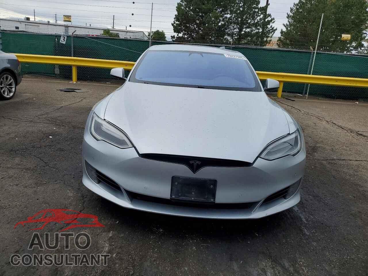 TESLA MODEL S 2017 - 5YJSA1E26HF197291