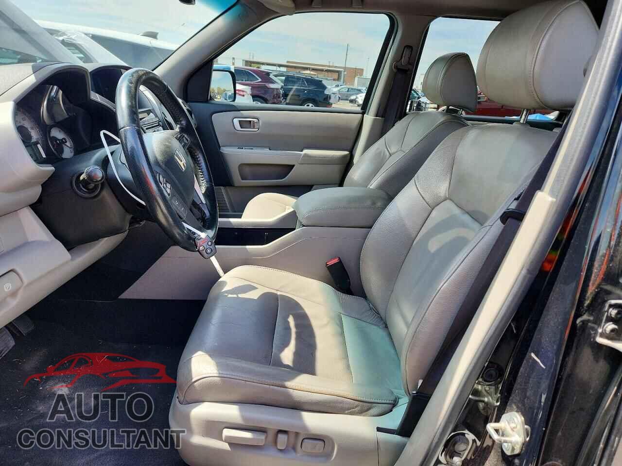 HONDA PILOT 2012 - 5FNYF3H51CB013607