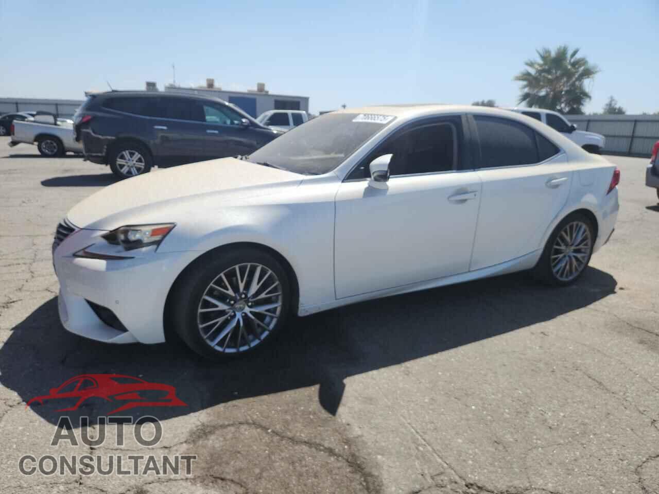LEXUS IS 2014 - JTHBF1D26E5000330