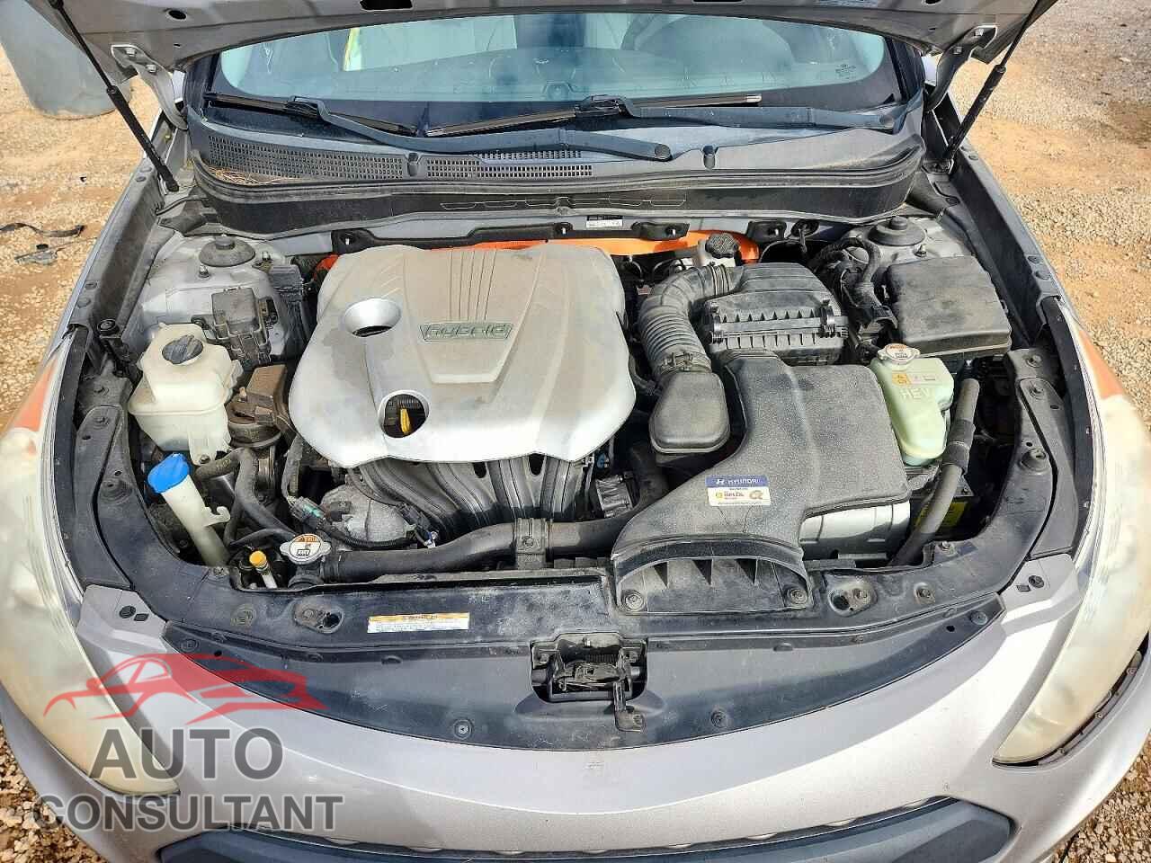 HYUNDAI SONATA 2012 - KMHEC4A44CA037844