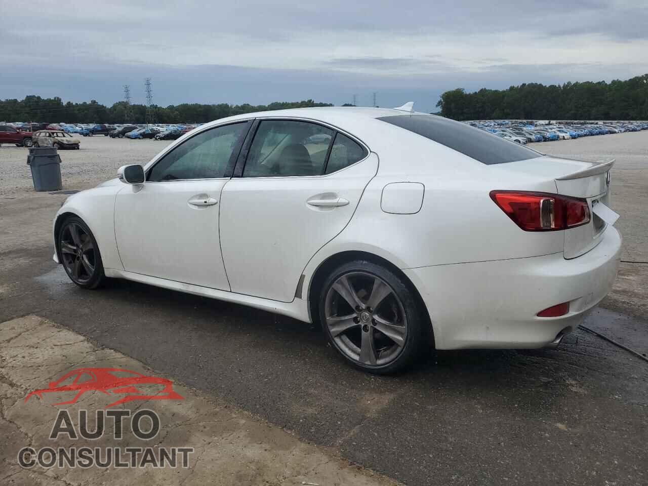 LEXUS IS 2011 - JTHBF5C23B5152568