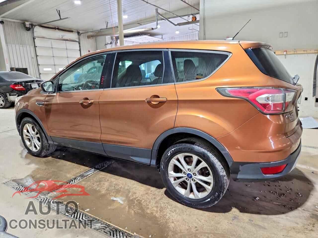 FORD ESCAPE 2017 - 1FMCU9G99HUB04688