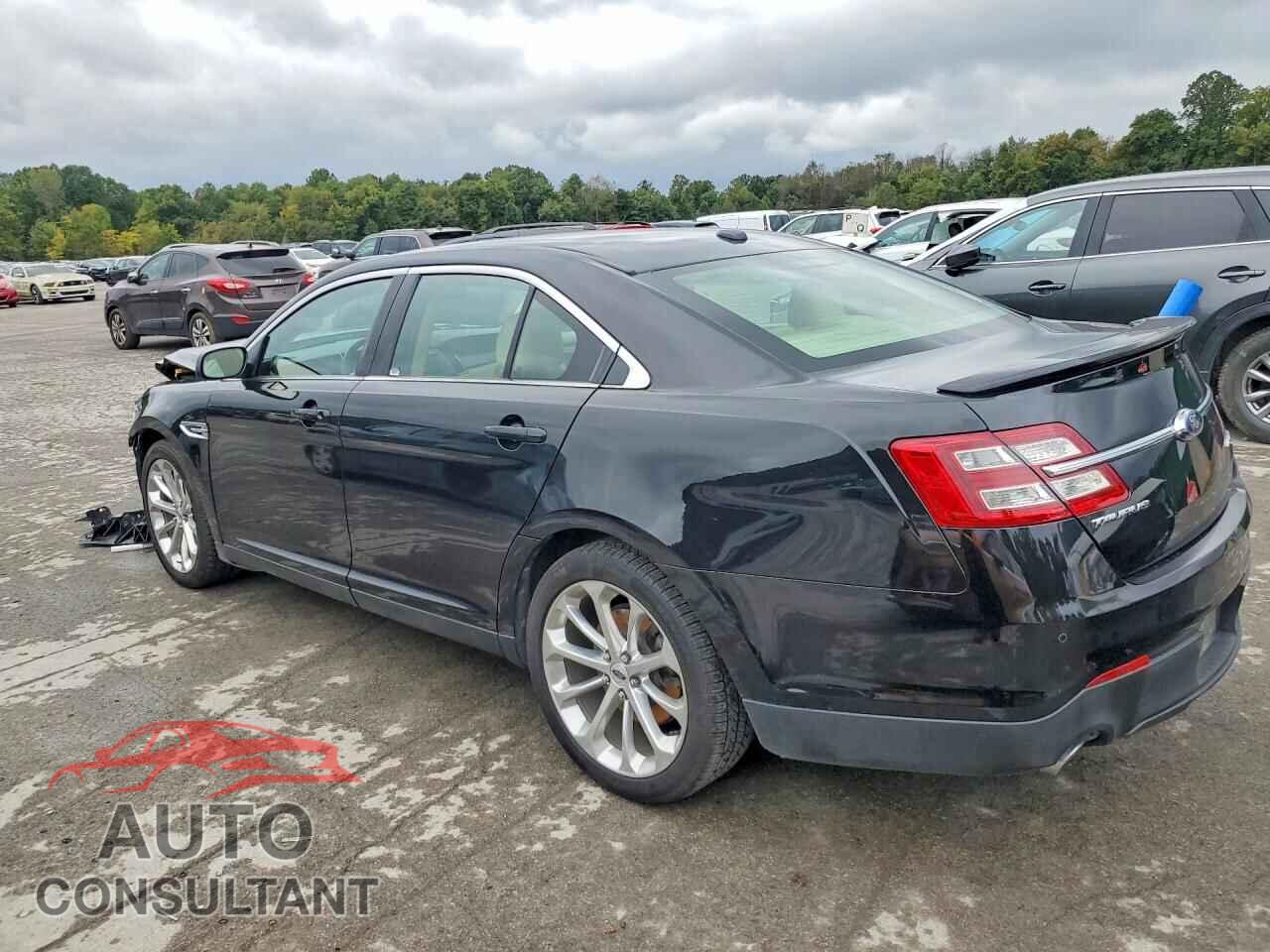 FORD TAURUS 2019 - 1FAHP2J87KG100014
