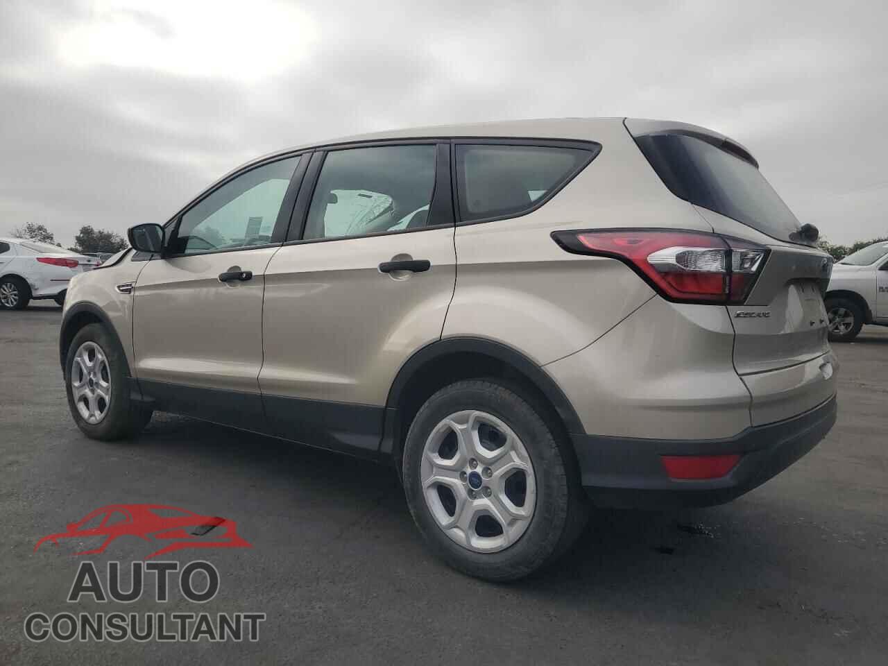 FORD ESCAPE 2017 - 1FMCU0F74HUC14740
