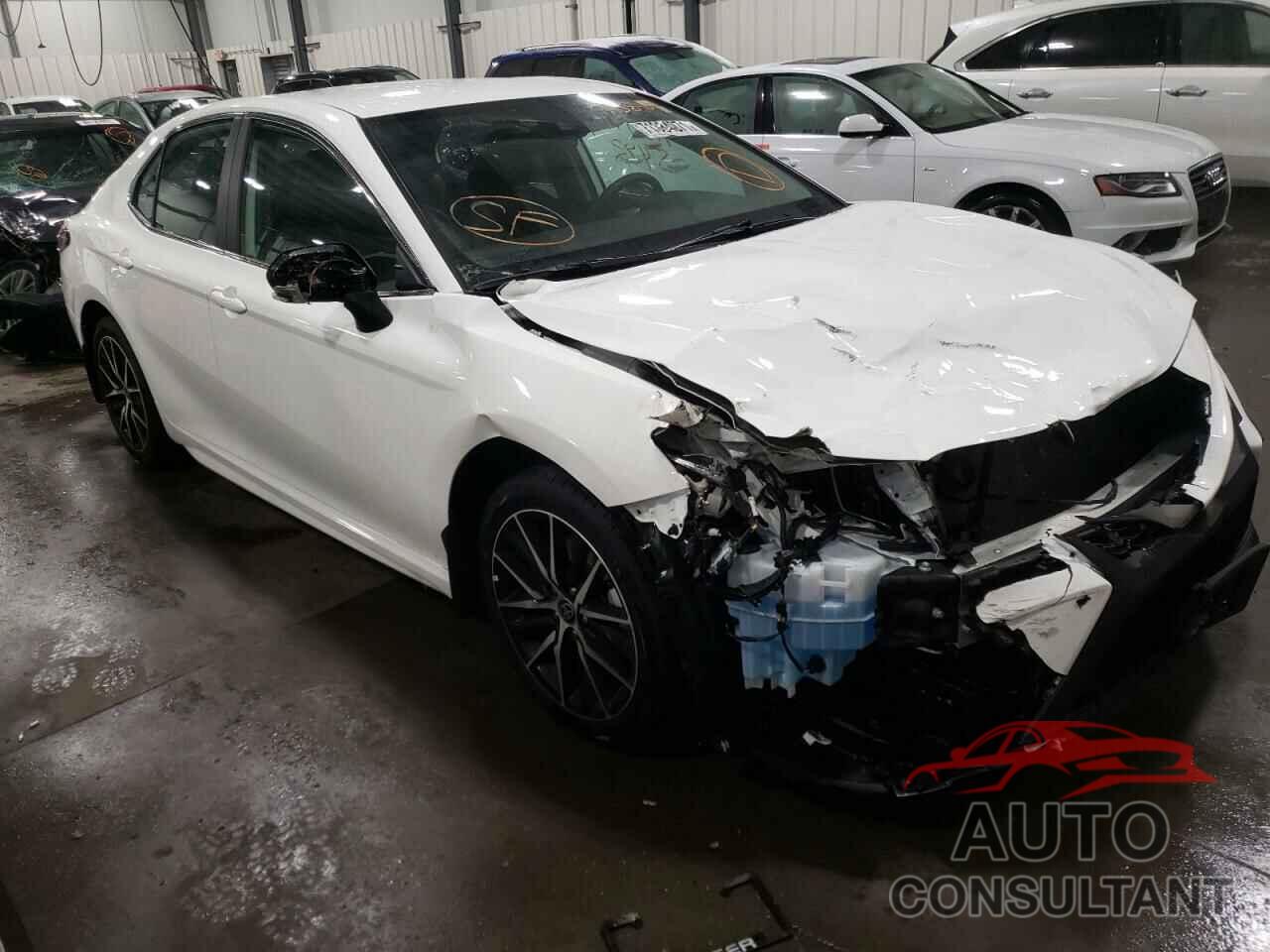 TOYOTA CAMRY 2021 - 4T1G11BK0MU046857