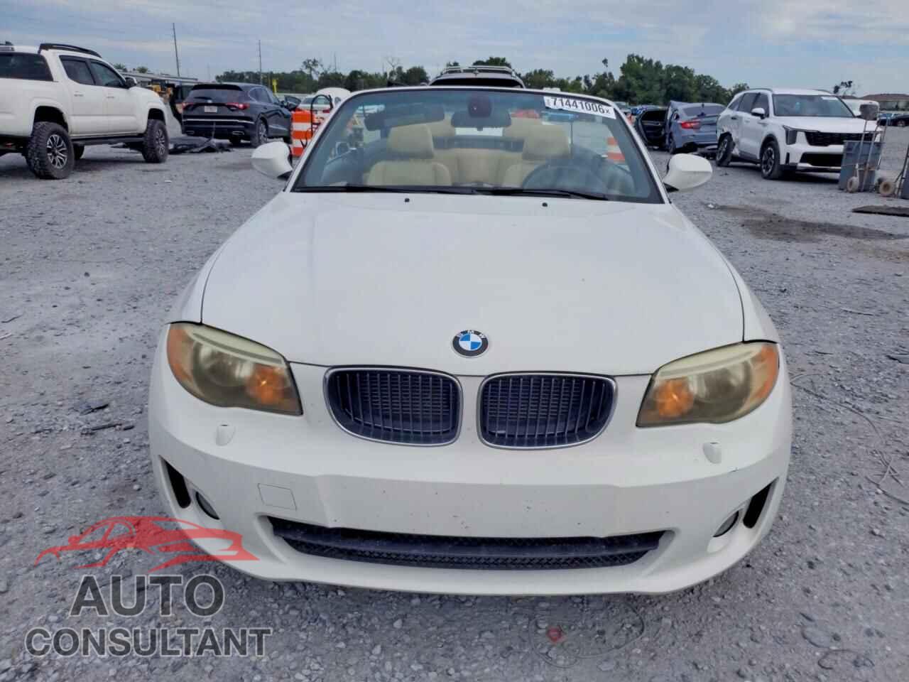 BMW 1 SERIES 2012 - WBAUL7C55CVM83160