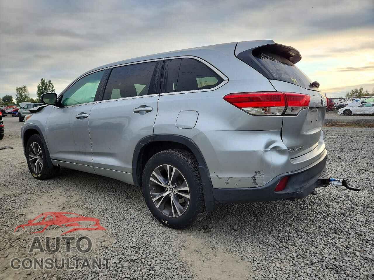 TOYOTA HIGHLANDER 2018 - 5TDBZRFH7JS846527