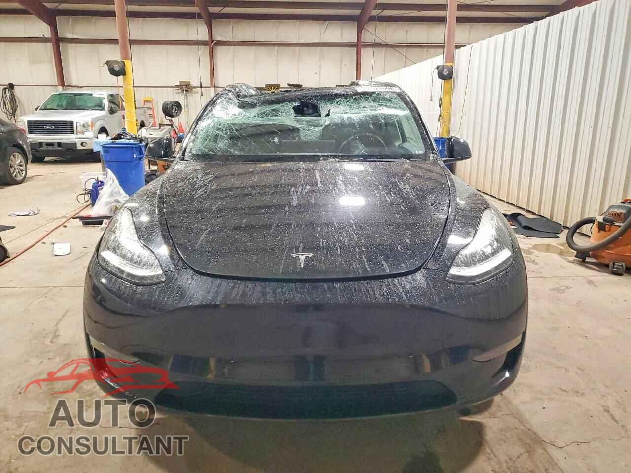 TESLA MODEL Y 2022 - 7SAYGAEE2NF574832